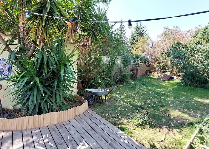 Villa Avec Jardin Et Piscine Prives