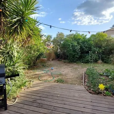 Avec Jardin Et Piscine Prives