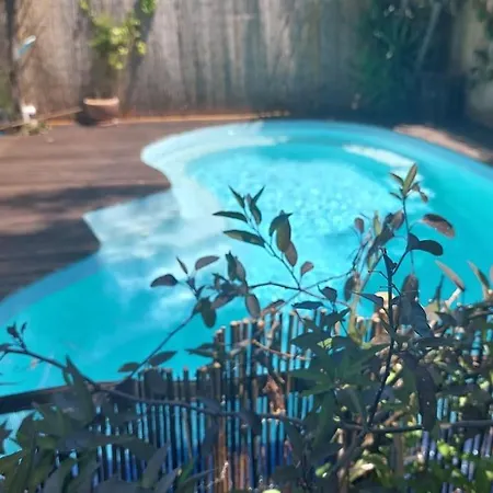 Avec Jardin Et Piscine Prives *