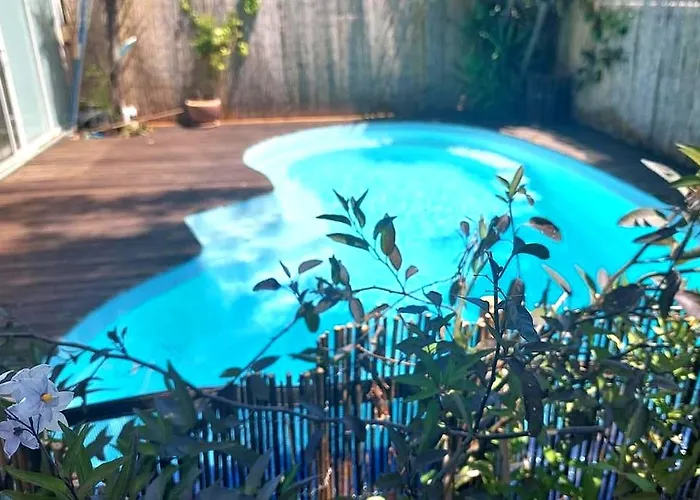 Βίλα Avec Jardin Et Piscine Prives *