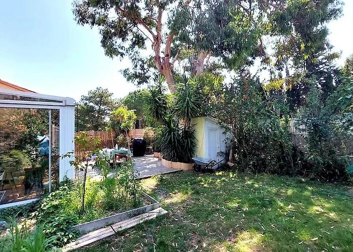 Βίλα Avec Jardin Et Piscine Prives